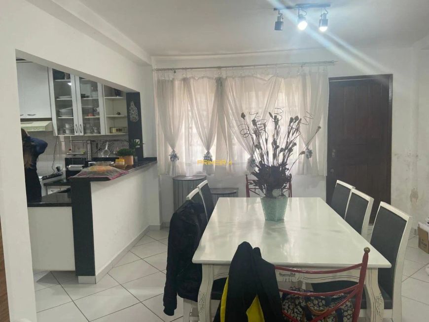 Sobrado em condomínio, 3 quartos - Alto Boqueirão