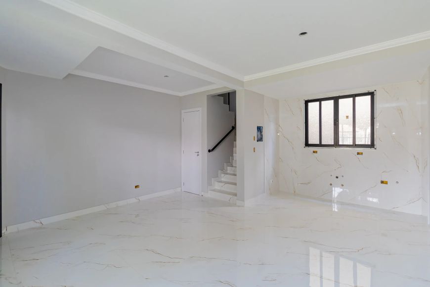 Sobrado com 3 dormitórios à venda, 108 m² por R$ 795.000 - São Braz - Curitiba/PR