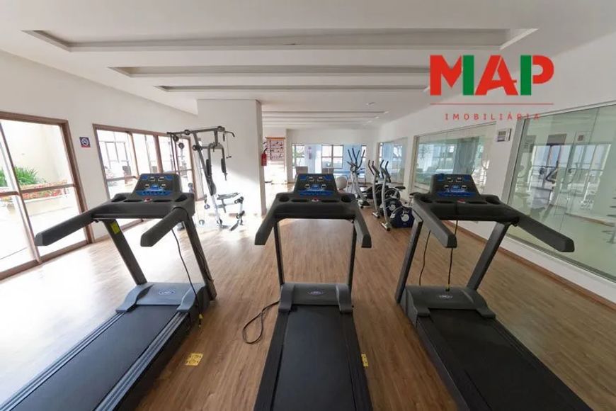 Duplex 2 Suites com 2 vagas no centro/batel