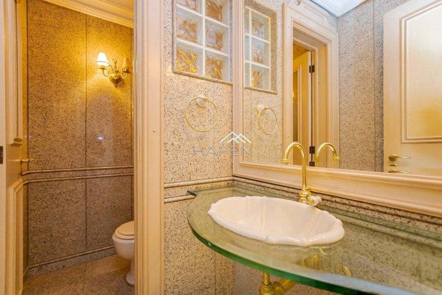 Casa exuberante com 4 suítes no Vista Alegre!