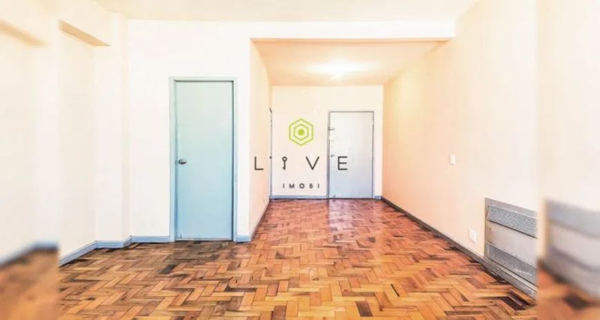 Sala Comercial à venda no CENTRO, muito bem localizada e com uma vista MARAVILHOSA!