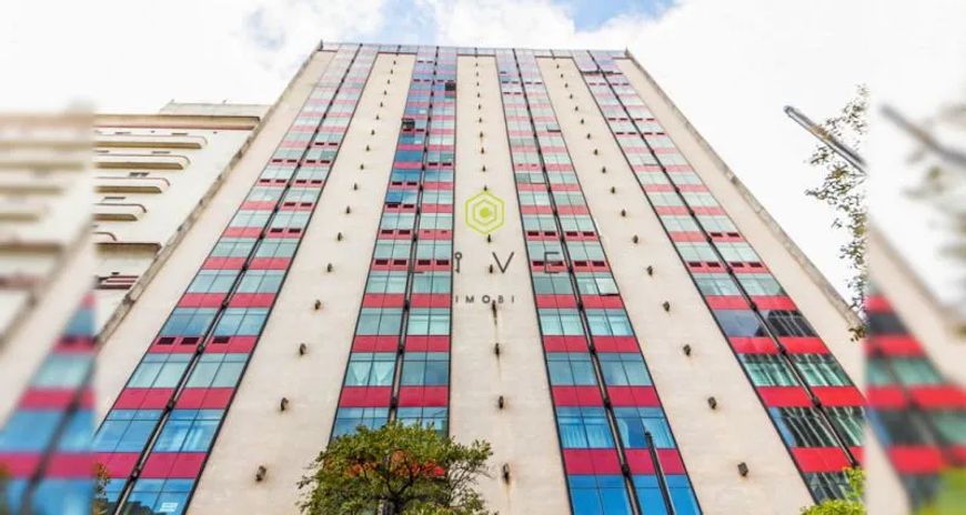 Sala Comercial à venda no CENTRO, muito bem localizada e com uma vista MARAVILHOSA!