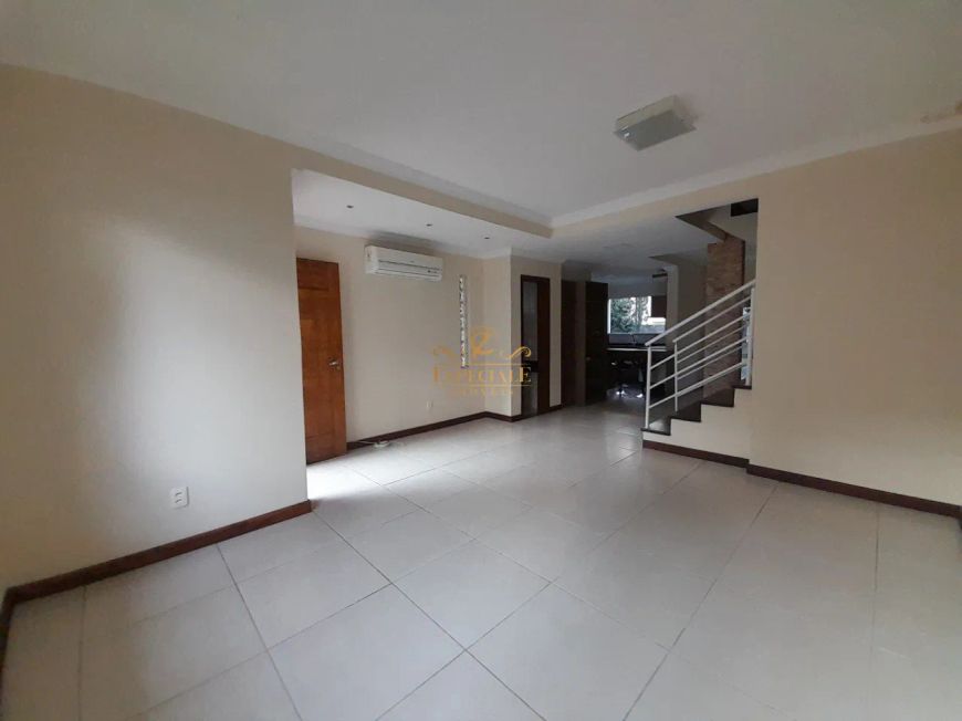 CURITIBA - Casa Padrão - Orleans