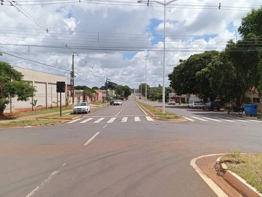 Curitiba terreno comercial 400 metros na cidade de Pérola Paraná av. café filho n 531