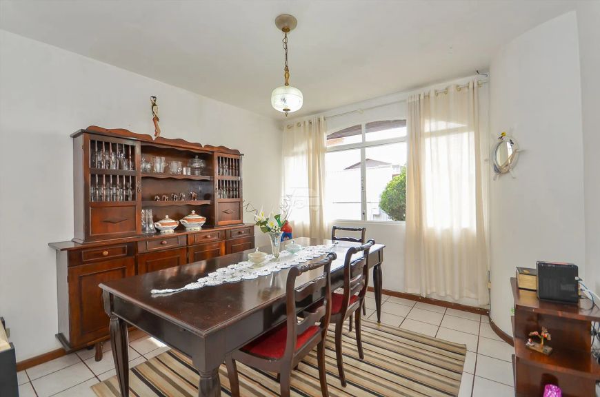 Imóvel para venda com 240 metros quadrados com 4 quartos em Santa Cândida - Curitiba - PR
