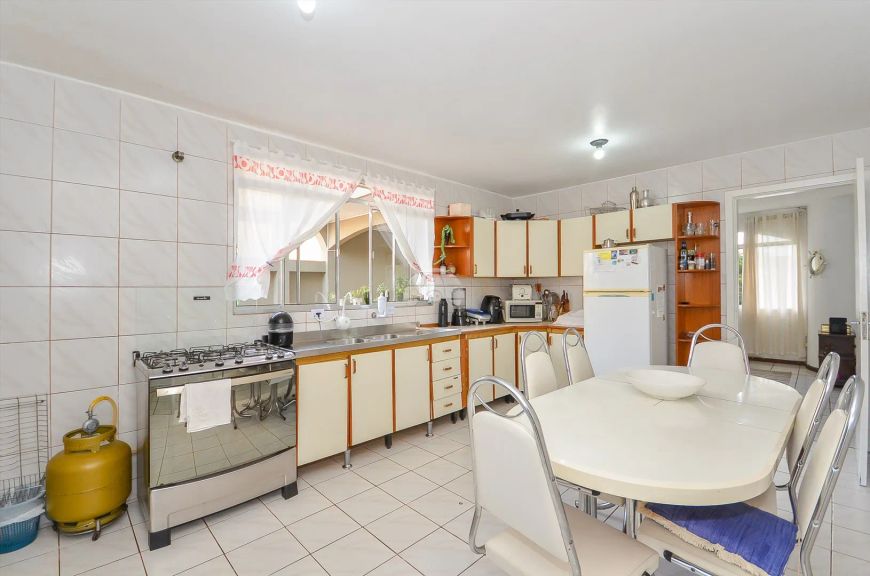 Imóvel para venda com 240 metros quadrados com 4 quartos em Santa Cândida - Curitiba - PR