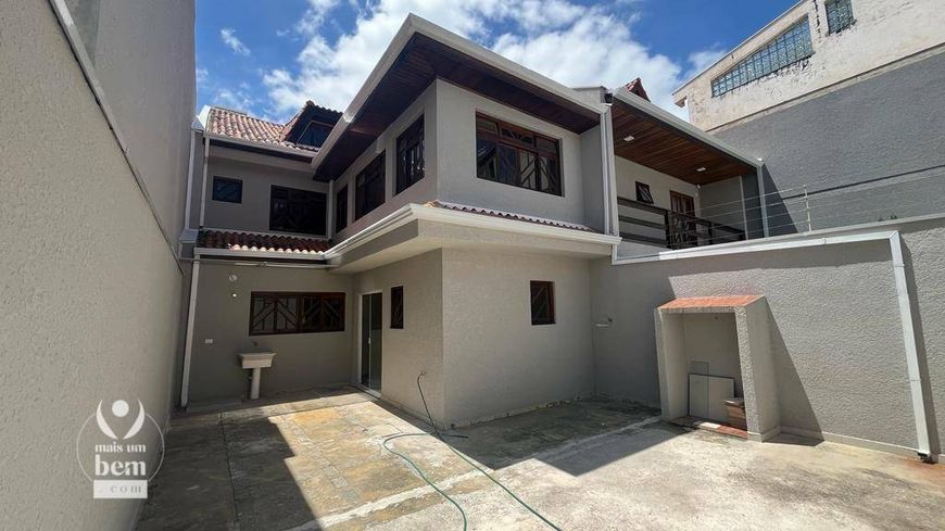 Sobrado com 5 quartos à venda, 254 m² por R$ 961.000 - Atuba - Curitiba/PR