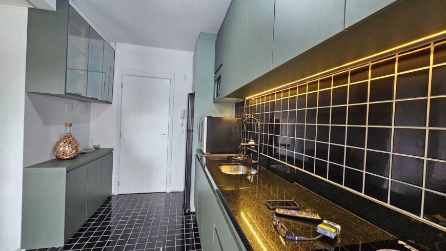 Studio Mobiliado, com 1 dormitório à venda, 25 m por R 305.000 - Rebouças - Curitiba PR