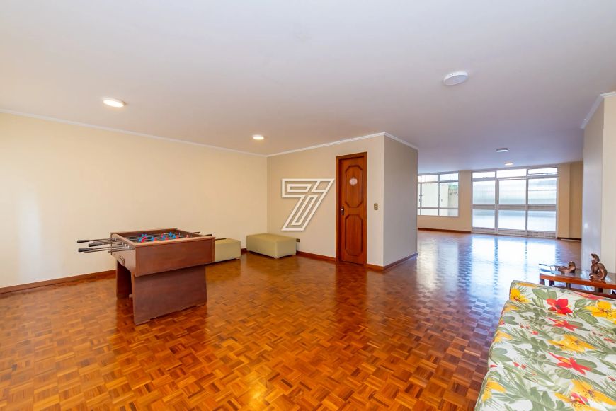 APARTAMENTO 159M² PRIVATIVOS BATEL - 3 QUARTOS, 1 SUÍTE, 3 BANHEIROS, 2 VAGAS DE GARAGEM