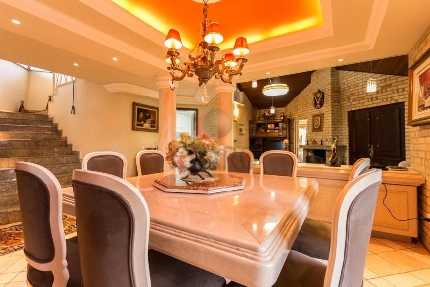 CASA A VENDA NO BAIRRO BOM RETIRO 968m² | com 04 quartos