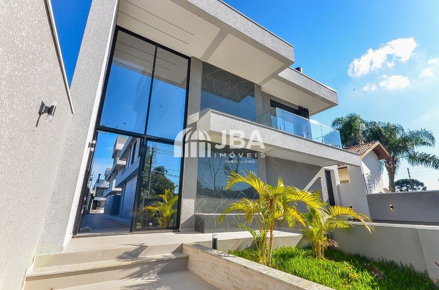 SOBRADO MODERNO COM TERRAÇO NO SANTA QUITÉRIA!