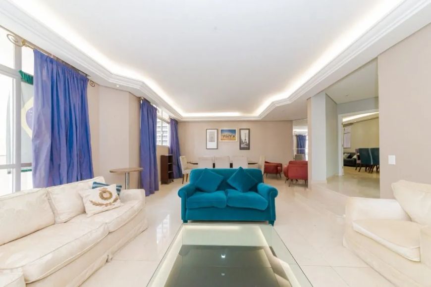Apartamento com 4 quartos no Água Verde