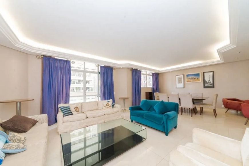 Apartamento com 4 quartos no Água Verde