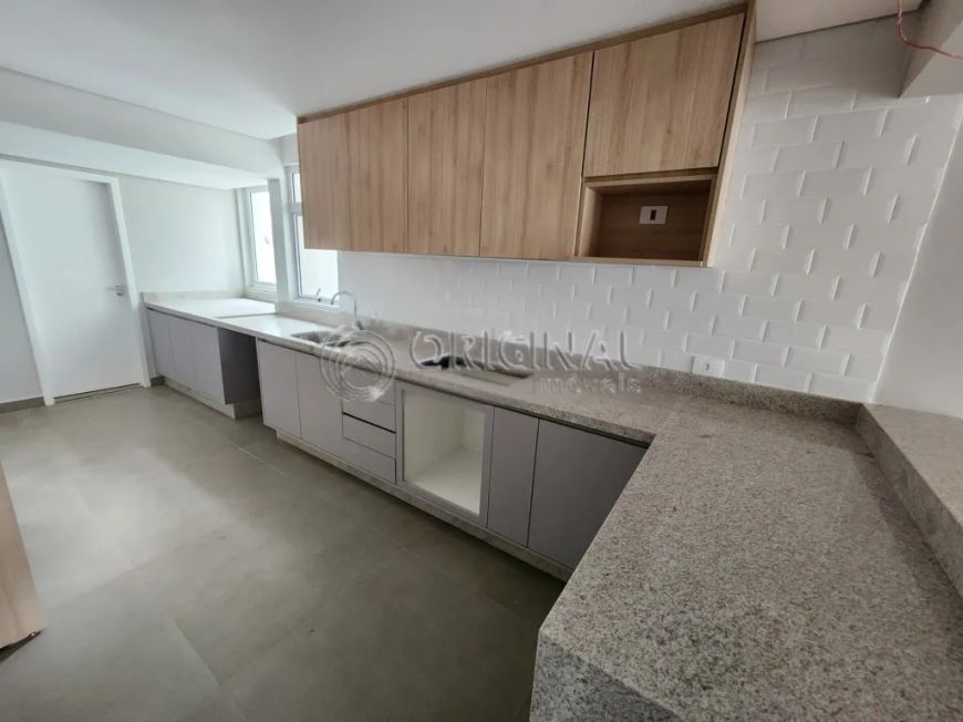 APARTAMENTO TOTALMENTE REFORMADO COM 3 DORMITÓRIOS PARA VENDA.