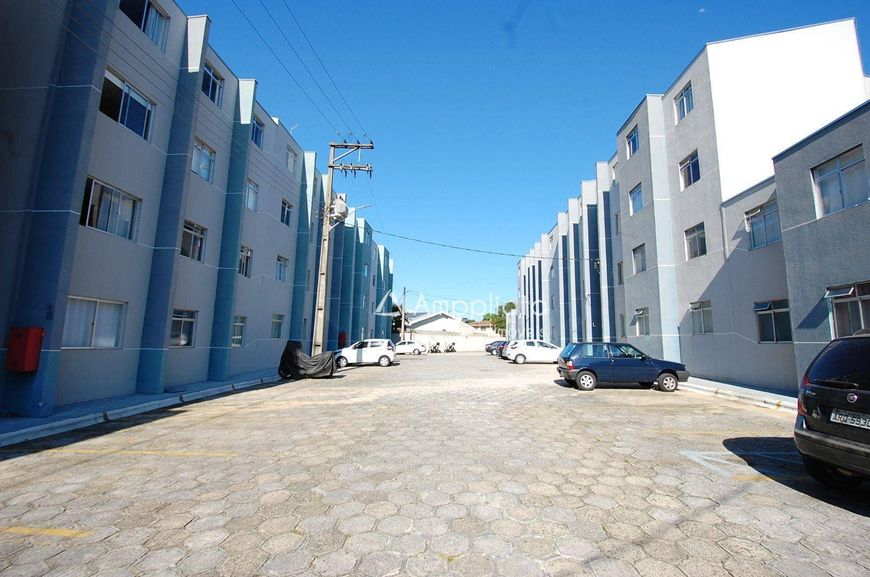 Apartamento à Venda de 3 Quartos mobiliado com 1 vaga de garagem no bairro Lindoia
