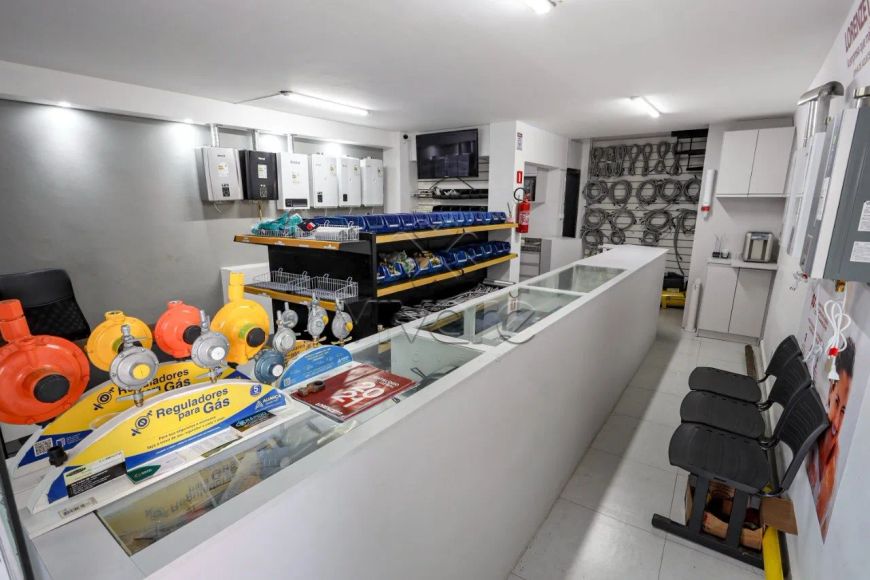 Loja com mezanino 53m² no Centro Curitiba à venda