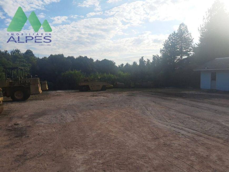 Terreno com barracão para alugar, 4032 m² por R$ 7.306/mês - Santa Felicidade - Curitiba/PR