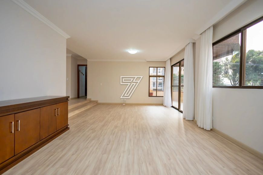 Apartamento / 3 quartos / 1 suíte / Ahú