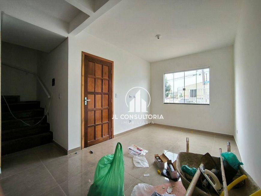 Sobrado no Sitio Cercado com terraço e ótimo acabamento