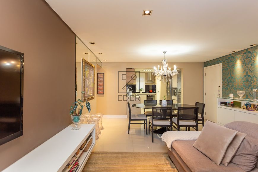 Charmoso apartamento no coração do Alto da Glória!