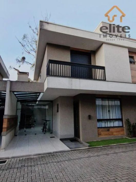 Sobrado com 3 dormitórios à venda, 130 m² por R$ 849.000,00 - Boqueirão - Curitiba/PR