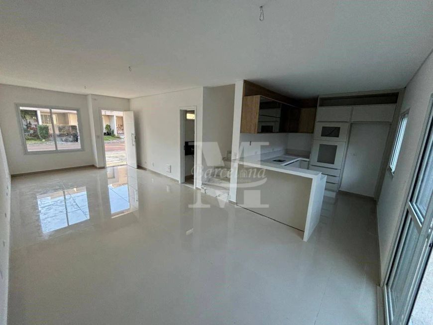 SOBRADO ALTO PADRÃO ÓTIMO ACABAMENTO CHURRASQUEIRA COZINHA PLANEJADA PISCINA BAIRRO CAMPO COMPRIDO