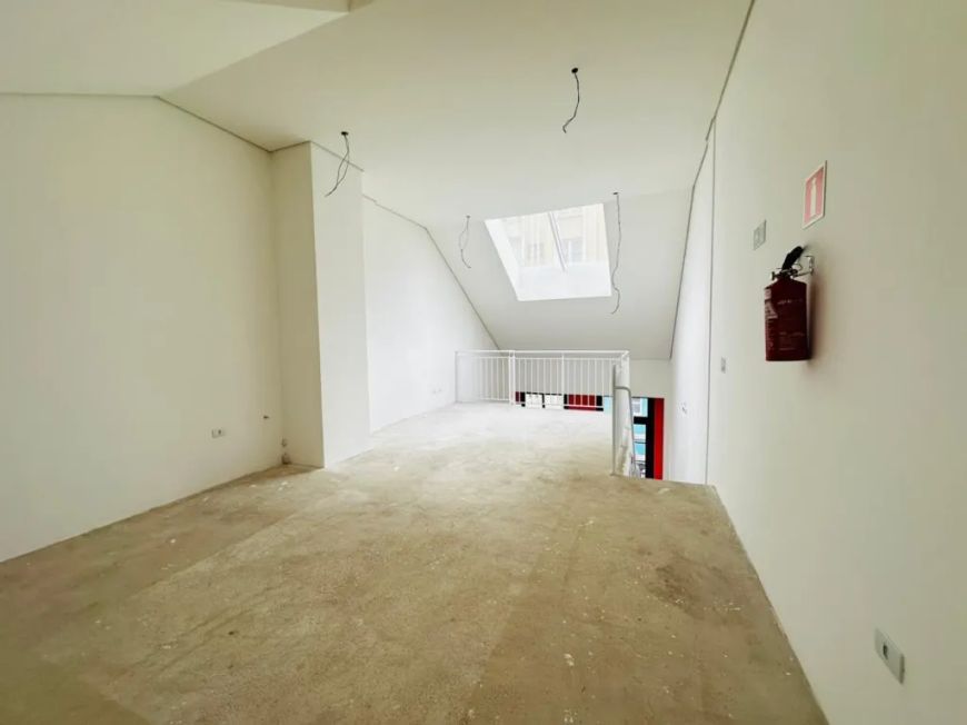 Sala Comercial à venda por R$ 450000.00, 76.64 m2 - CENTRO - CURITIBA/PR