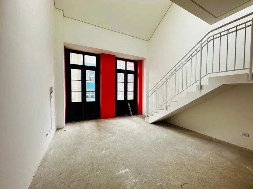 Sala Comercial à venda por R$ 450000.00, 76.64 m2 - CENTRO - CURITIBA/PR