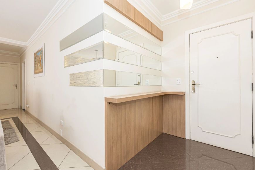 Apartamento com 3 quartos, 1 suíte, 1 vaga, no Bigorrilho - Curitiba