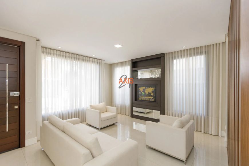 Casa de 3 Suítes no Condomínio Boulevard Versailles