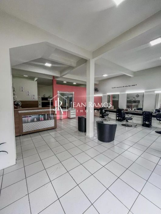 Sobrado para venda, 5 quarto(s), Xaxim, Curitiba - SO490