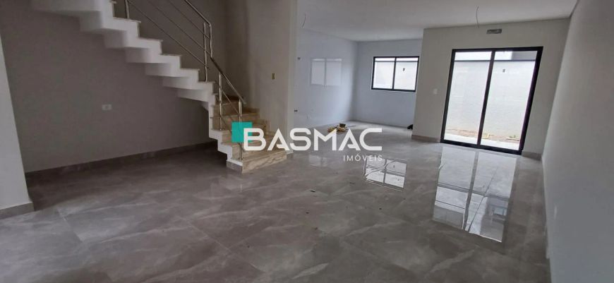 SOBRADO com 3 dormitórios à venda com 150m² por R$ 850.000,00 no bairro Boqueirão - CURITIBA / PR