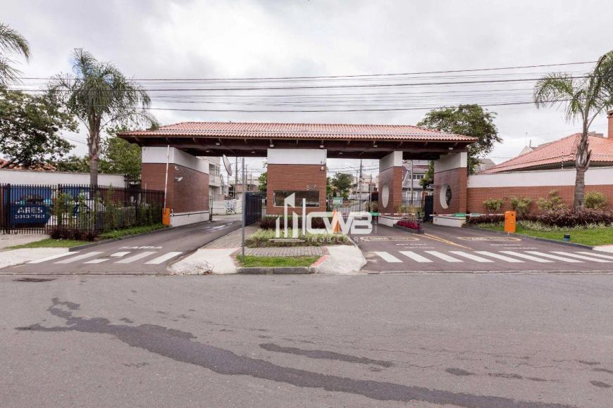 Sobrado com 3 dormitórios à venda, 203 m² por R$ 1.100.000,00 - Pinheirinho - Curitiba/PR