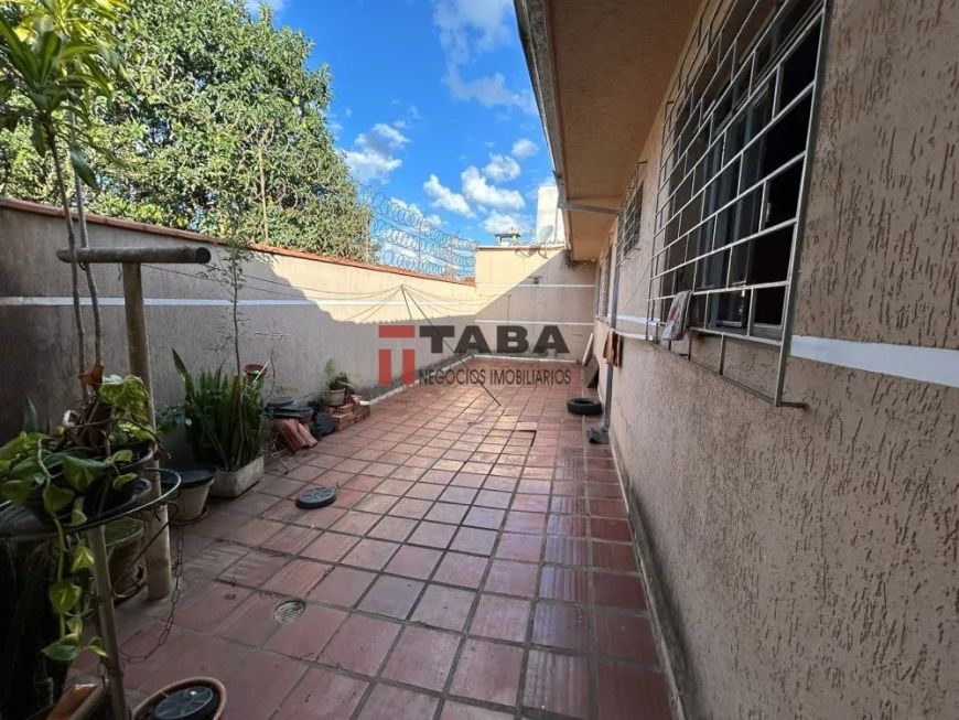 Casa térrea a venda no Bairro Alto