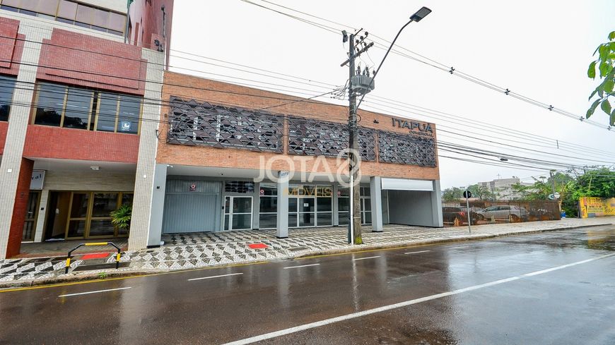 LOJA COMERCIAL NA AVENIDA PARANÁ - J8 Loja Comercial na Avenida Paraná - J8