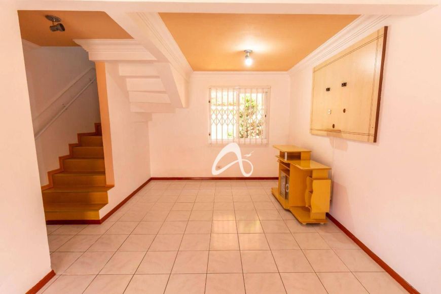 Sobrado com 3 dormitórios à venda, 130 m² por R$ 640.000,00 - Hauer - Curitiba/PR