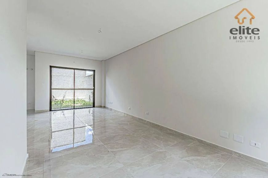 Sobrado com 3 quartos à venda, 121 m² por R$ 730.000 - Xaxim - Curitiba/PR