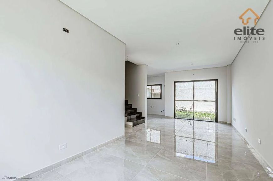 Sobrado com 3 quartos à venda, 121 m² por R$ 730.000 - Xaxim - Curitiba/PR