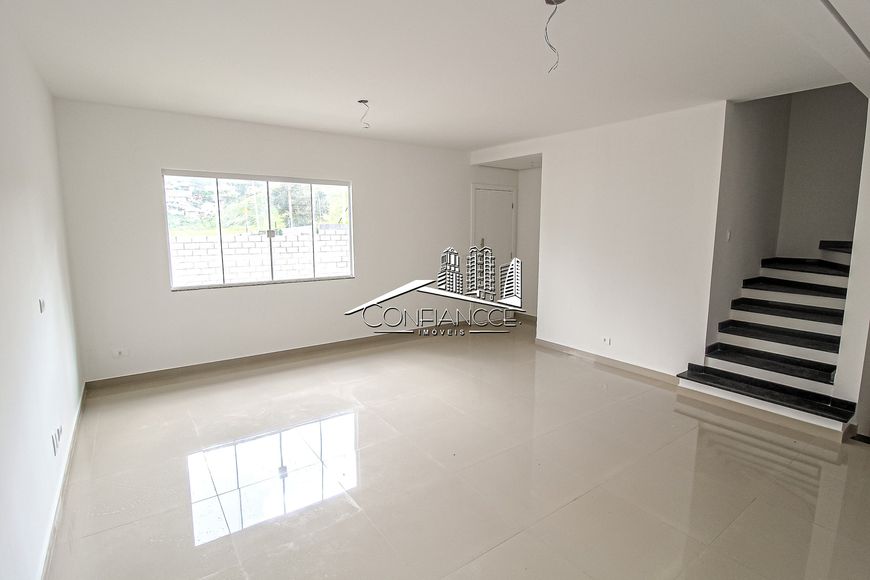 Sobrado 3 quartos com suíte à venda no Villa Serena no Campo Comprido em Curitiba/PR - Confiancce Im