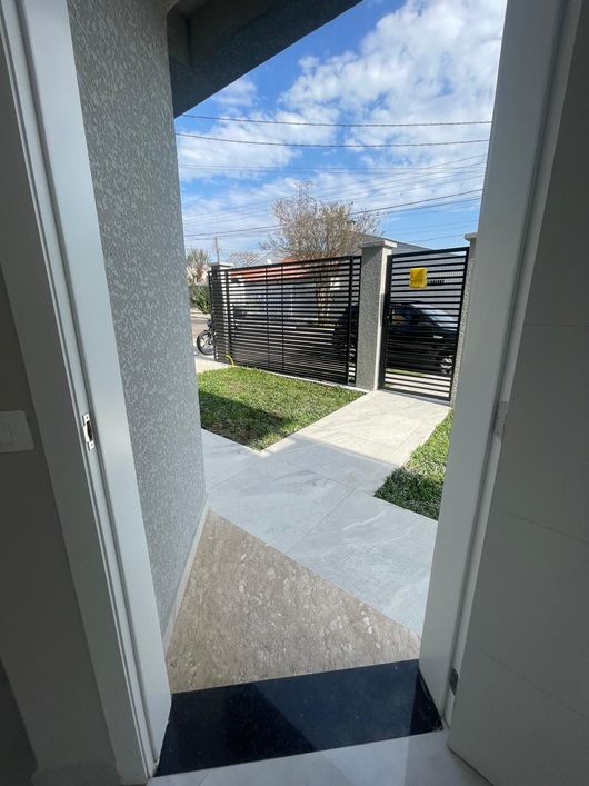 Casa com 3 quartos, 170m², à venda em Curitiba, Cidade Industrial