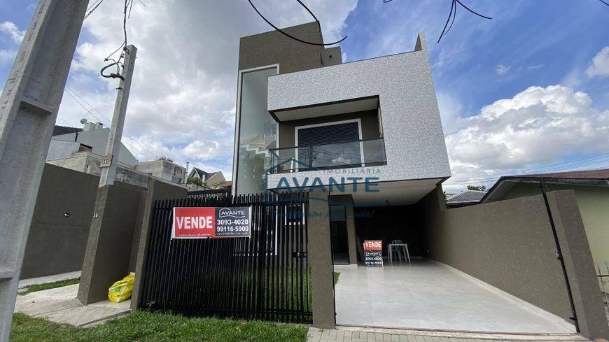 Sobrado com 3 dormitórios à venda, 151 m² por R$ 879.000,00 - Xaxim - Curitiba/PR