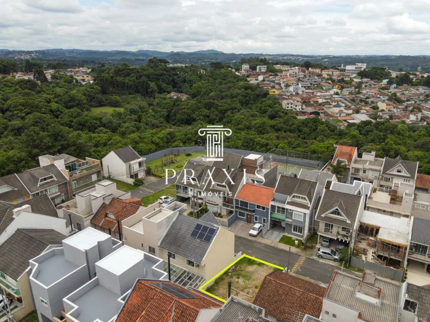 Praxis Imóveis vende excelente terreno no Condomínio Fechado Garibaldi das Azaléias no Abranches/Cac