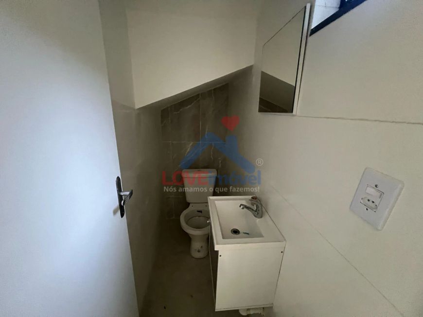 Sobrado à venda no bairro Campo de Santana - Curitiba/PR