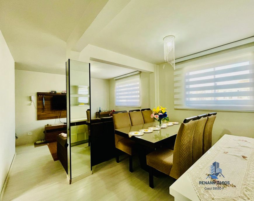 Vende-se incrível apartamento semi mobiliado de 2 Dormitórios próximo ao Colégio Madre Cléia no bair