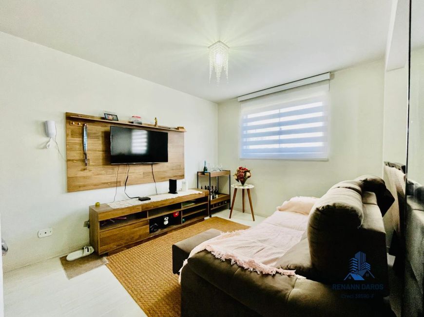 Vende-se incrível apartamento semi mobiliado de 2 Dormitórios próximo ao Colégio Madre Cléia no bair