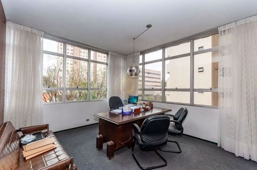 Sala comercial ampla no Centro