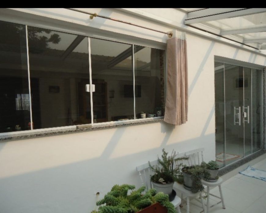 Excelente Sobrado no Uberaba - Curitiba - PR