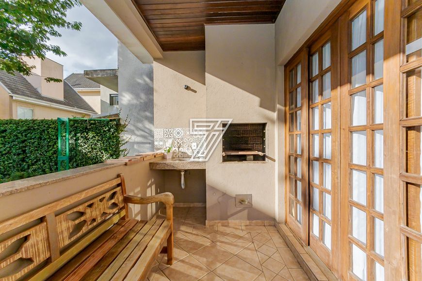 Casa a venda com 283 metros quadrados com 3 quartos em Boqueirão - Curitiba - PR
