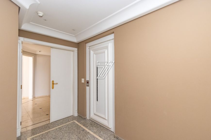 Apartamento para venda 433 m2 PRIVATIVOS / 4 Suítes / Batel - Curitiba - PR