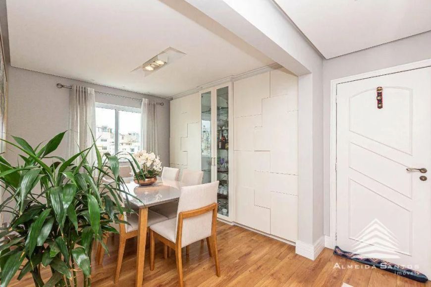Apartamento duplex a venda no Água Verde, 2 dormitórios, 2 suítes, 1 vaga de garagem, terraço com ch